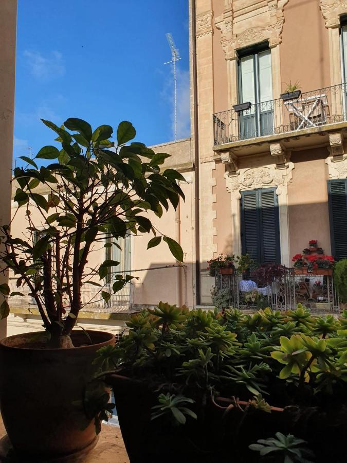 B&B Piazzetta Verdi ليتشي المظهر الخارجي الصورة